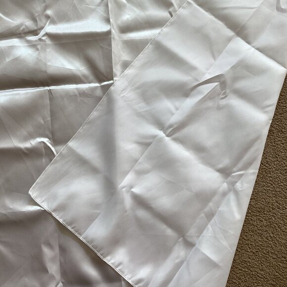 Long White Wedding Party Banquet Rectangular Tablecloth 100" x 58" Dining Linens - Picture 3 of 3